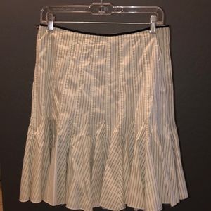Polo pleated black and white knee-length skirt